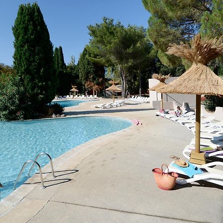 Residence Odalys Le Village Camarguais Les Gardians Arles Buitenkant foto