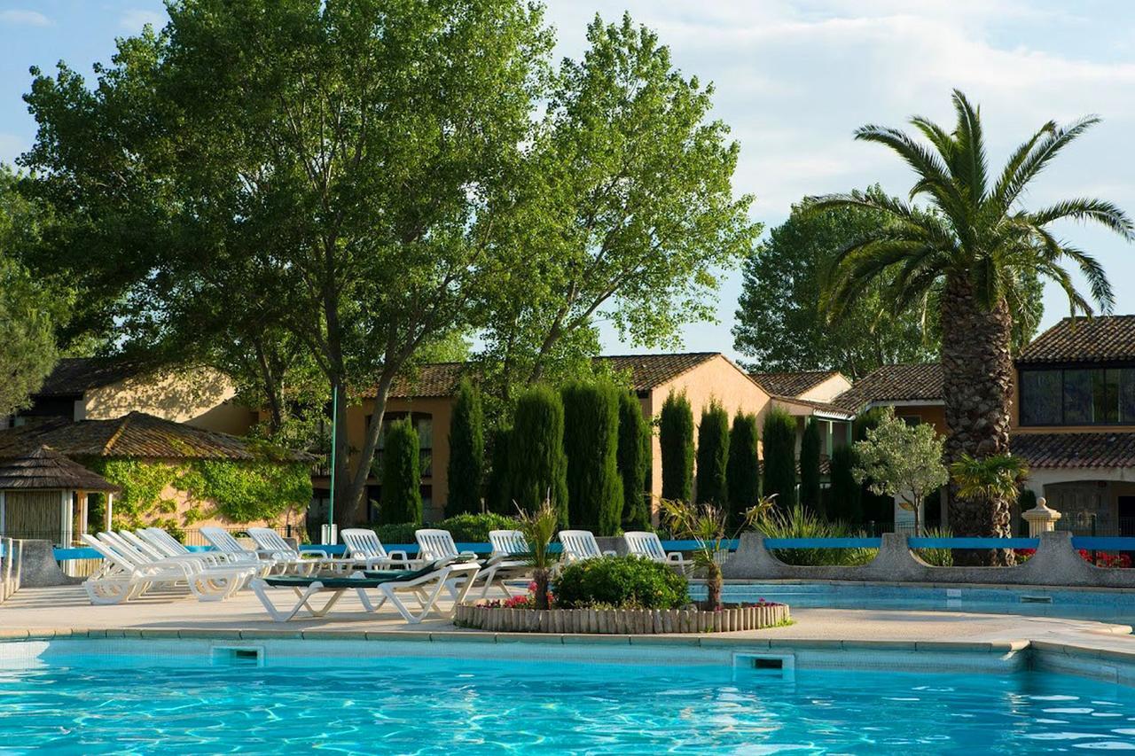 Residence Odalys Le Village Camarguais Les Gardians Arles Buitenkant foto