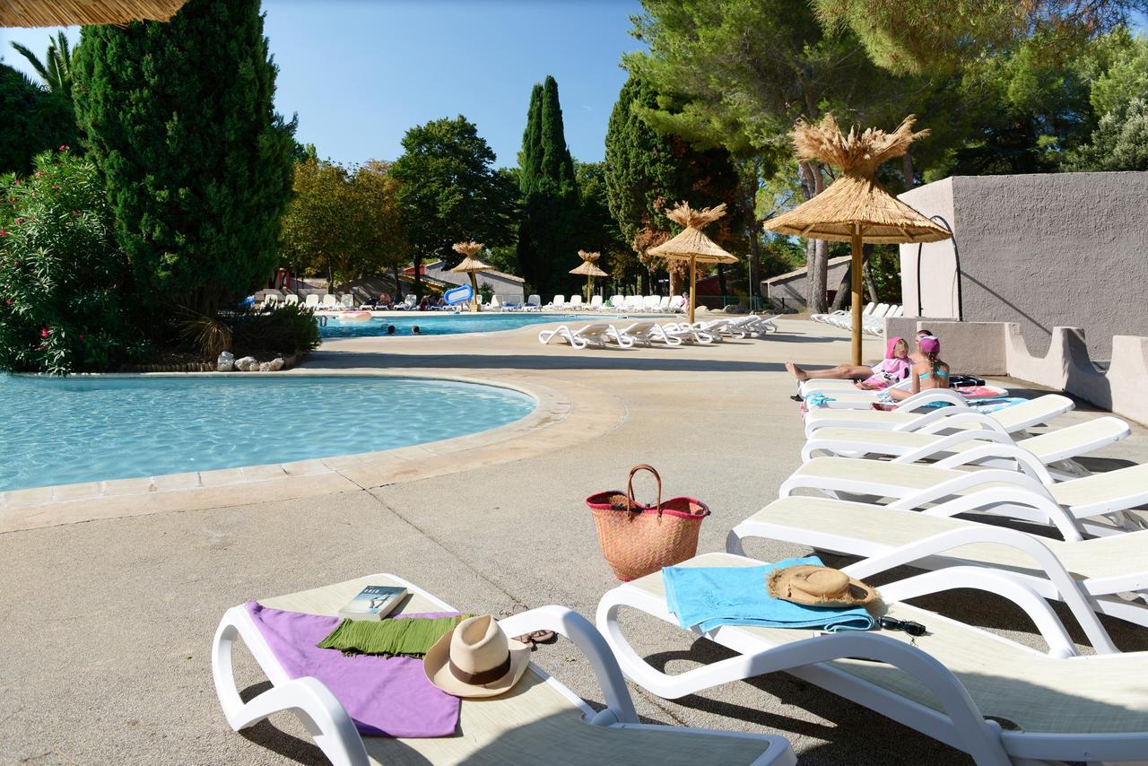 Residence Odalys Le Village Camarguais Les Gardians Arles Buitenkant foto