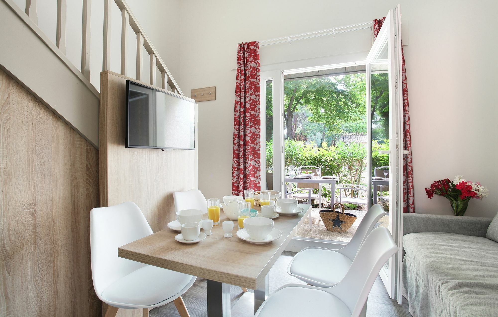 Residence Odalys Le Village Camarguais Les Gardians Arles Buitenkant foto
